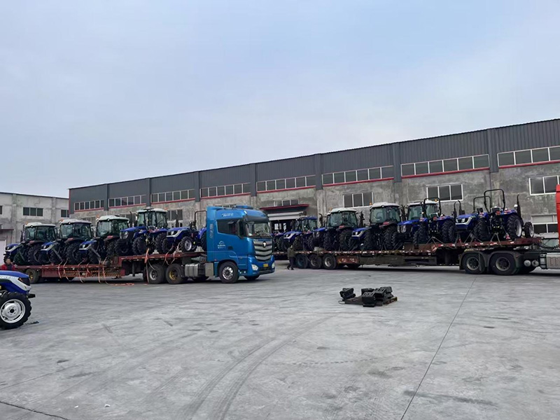 Tructor petani kamulangan dikirim menyang Asia Tengah Loading